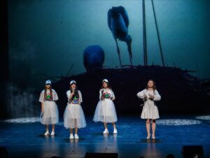 photo_6038616627273731321_y