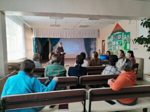 photo_5193038631566774972_y